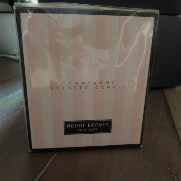 Henri Bendel Champagne Candle - Picture 1 of 3
